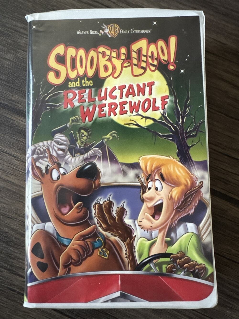 Warner Home Video Scooby-Doo and the Reluctant Werewolf VHS Clamshell NTSC